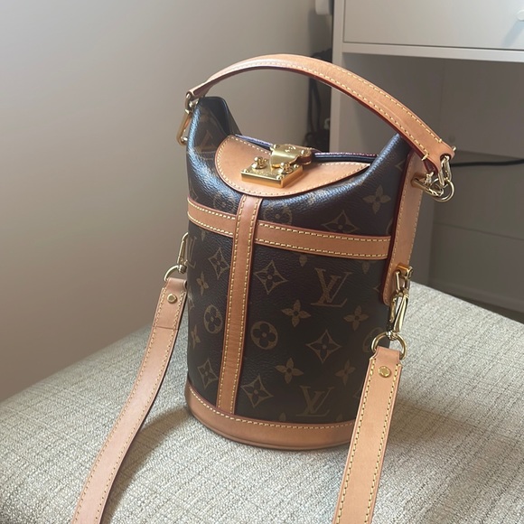 Louis Vuitton Handbags - Louis Vuitton duffle bag